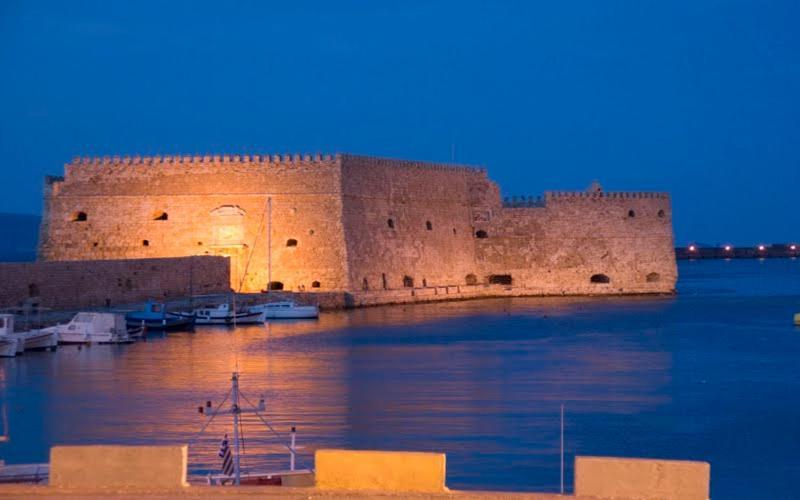 The Fifty Condo Heraklion  Екстер'єр фото